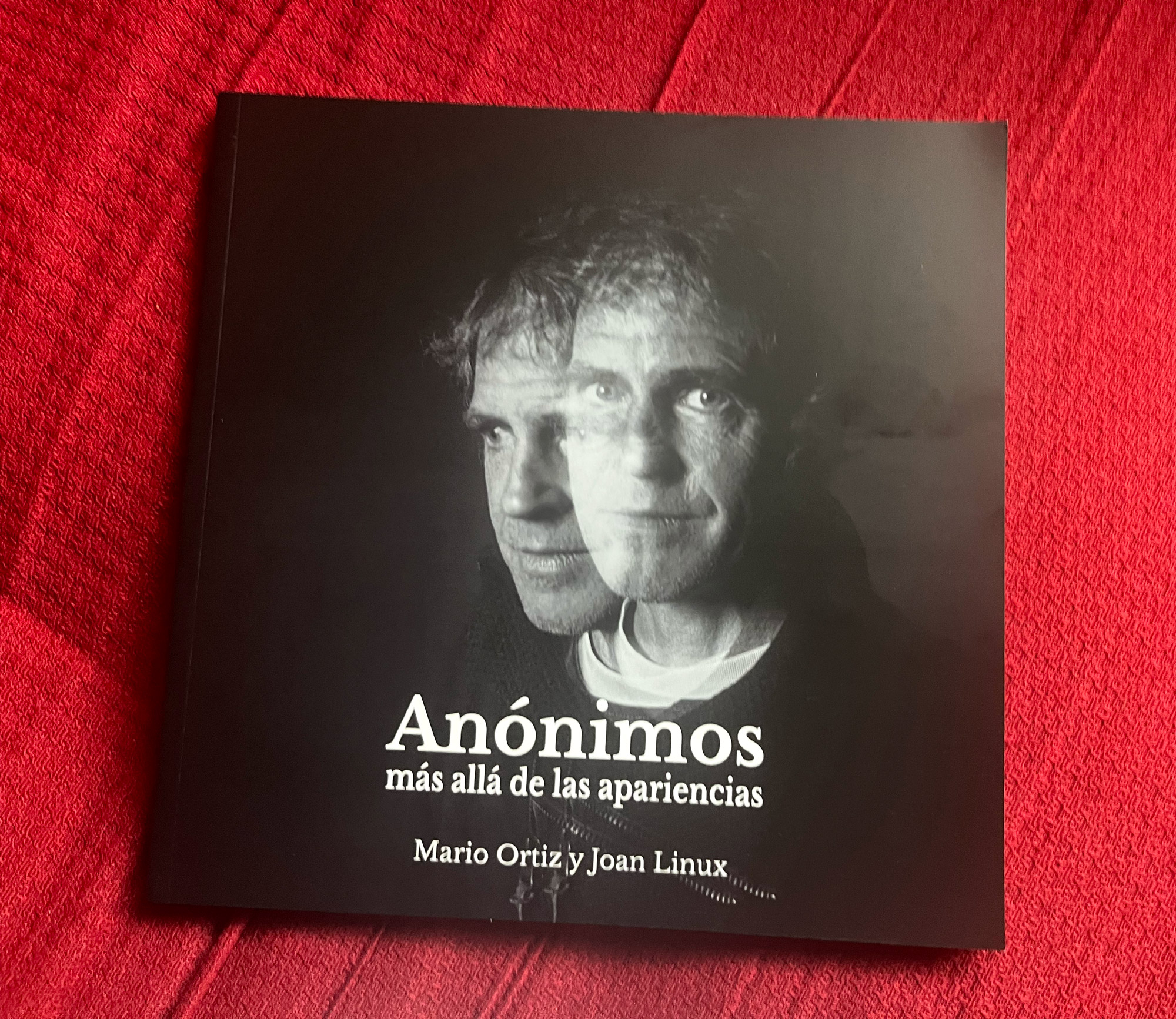 Sant Jordi 2026: fotollibres creats a la Bostik per regalar